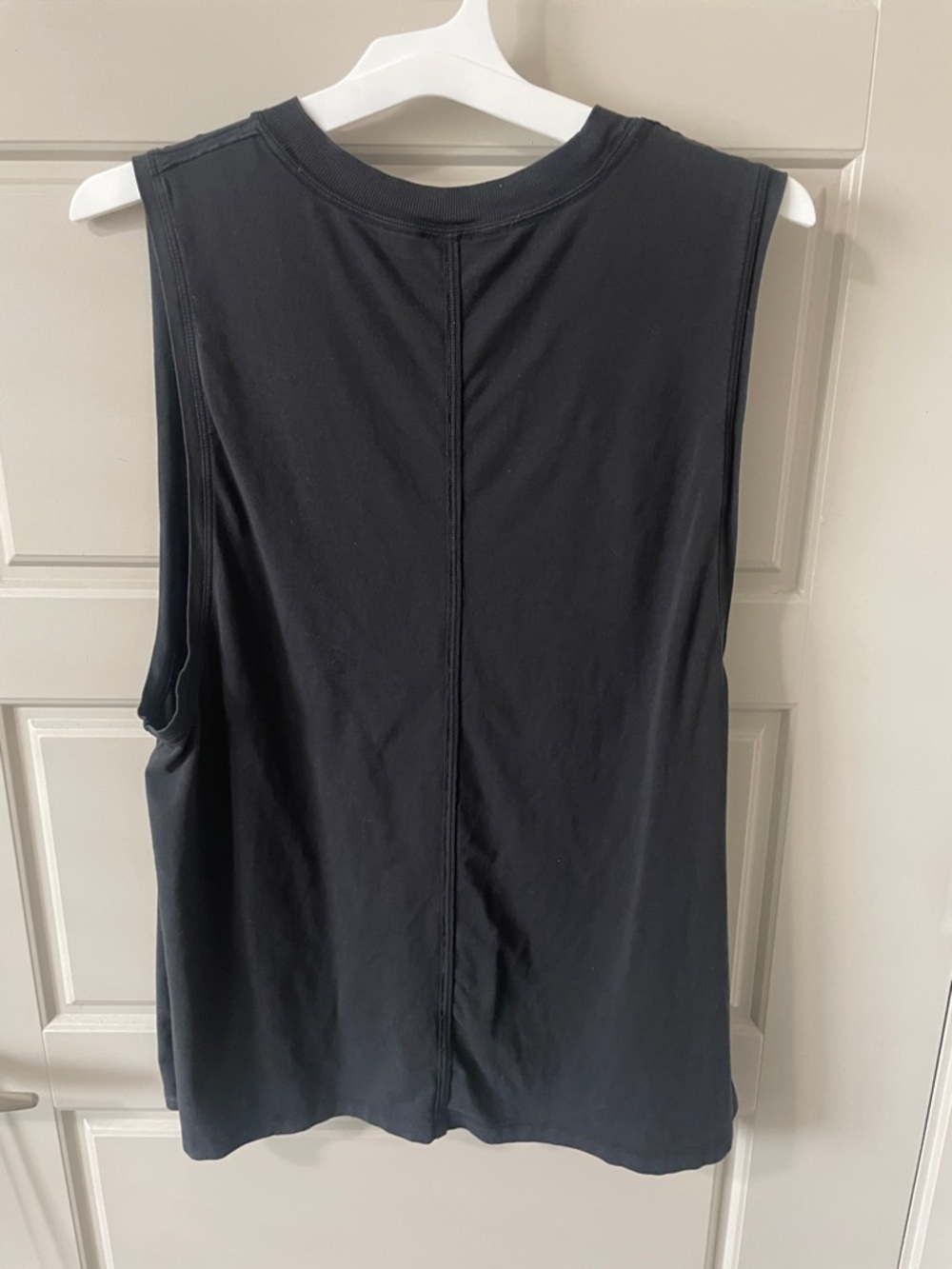 lululemon athletica Men's Black Muscle Tank - Picture 2 of 3